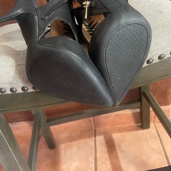 Jessica Simpson heels - Picture 5 of 6